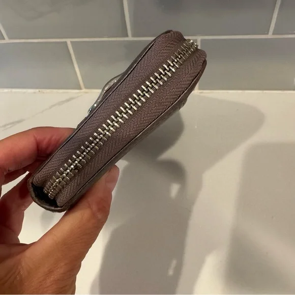 Coach Gray Metallic Zoe Leather Zippered Accordion Wallet - Picture 6 of 15